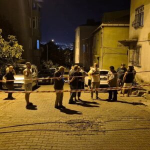 duvarlar catirdadi2 bina bosaltildi 4UOmqPCQ