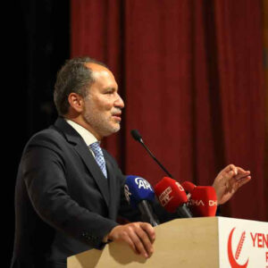 erbakan bugun turkiyede 14 milyon issiz var urAOJ78C