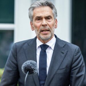 hollanda basbakani schoof bakanlarin hukumetten istifasini saygiyla karsiliyoruz ama uzuluyoruz V7SBTnxq