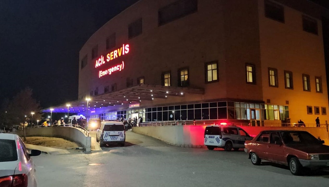 gemlikte zincirleme trafik kazasi 9 yarali r5vdIHsv