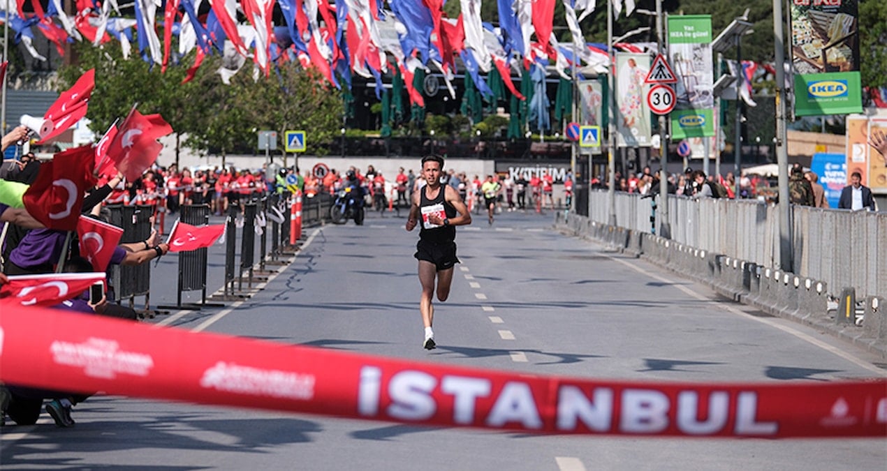 istanbulda bu yollar bugun 6 saat kapali djmuK2Fb