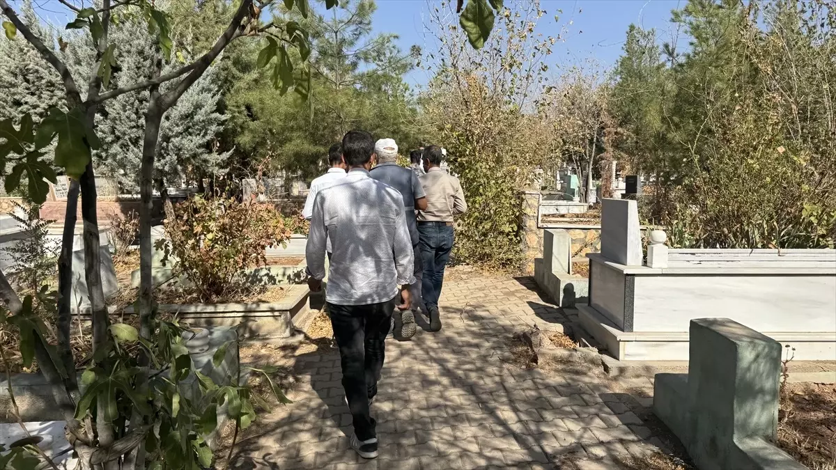 10 yil sonra aydinlatildi gulizar bnin cinayeti ve ailesinin ziyareti 7nwu9Me8.jpg