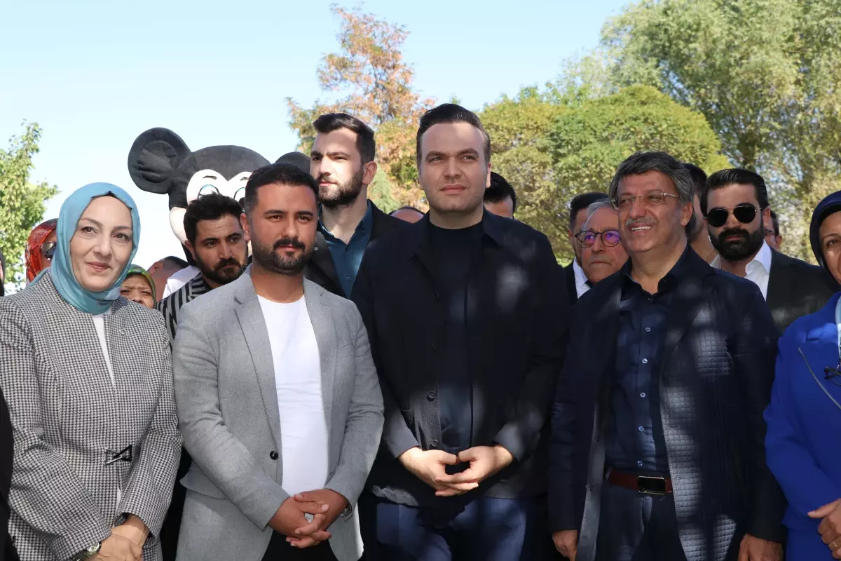 ak parti genclik kollari genel baskani ibis bu ulke gencleri olarak kardesligimizi hep beraber buyutecegiz 3sysaDMS