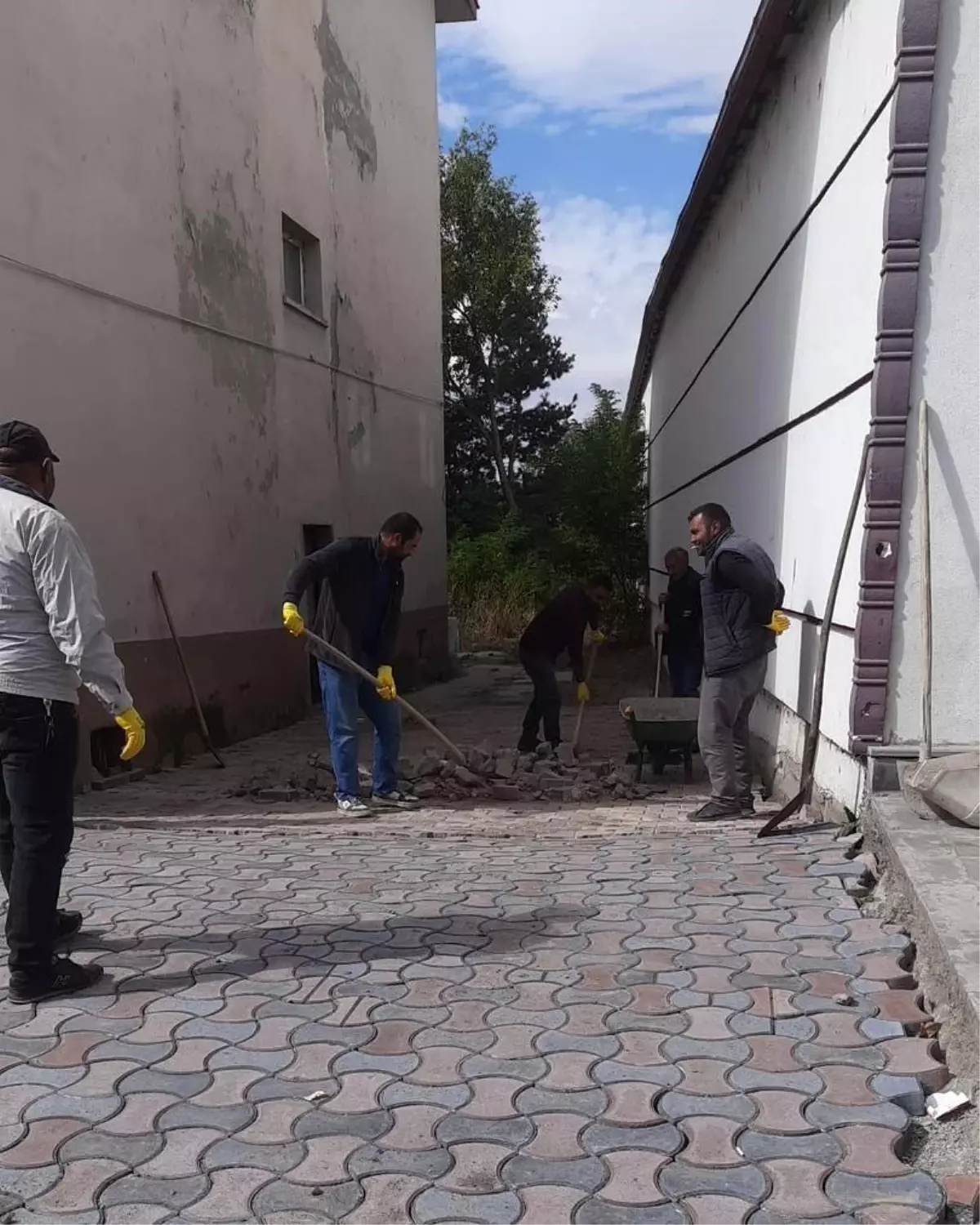 arpacayda kaldirim calismalari hiz kazandi 2PDJUJ5Q