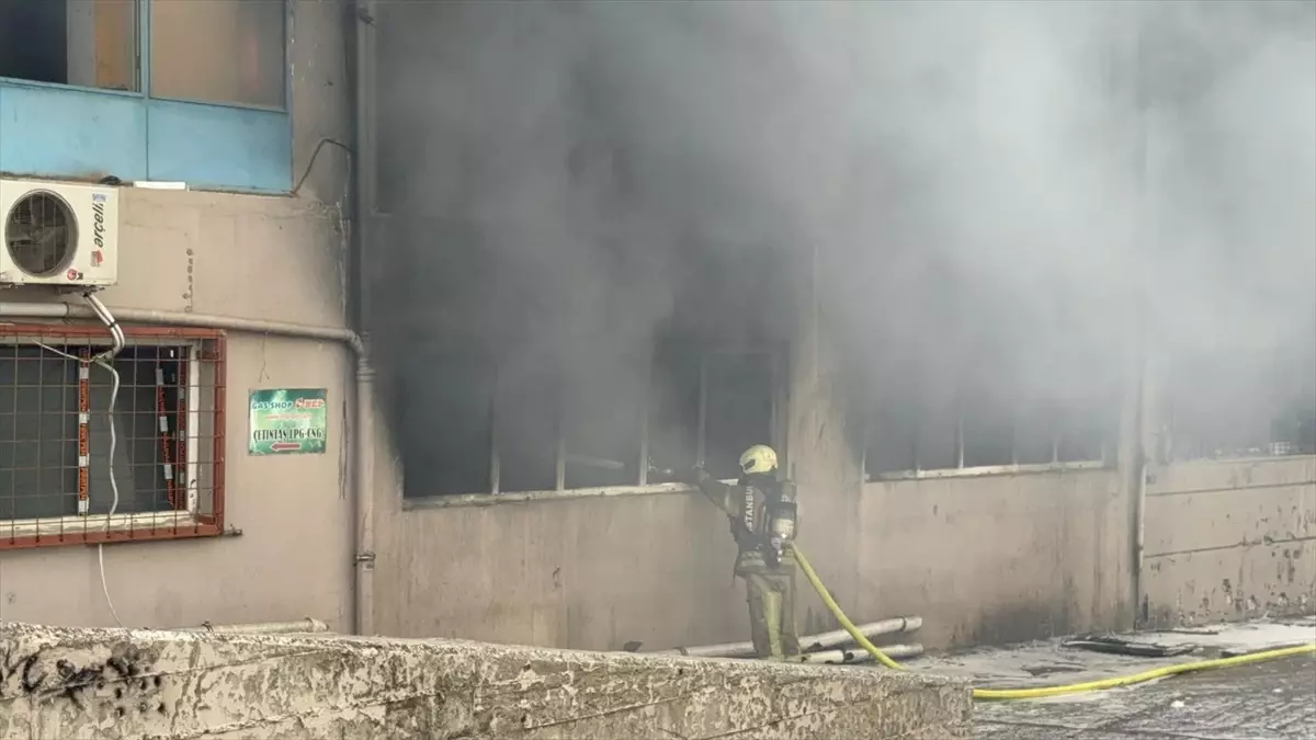 bayrampasada yangin panigi TQAr8Lrl