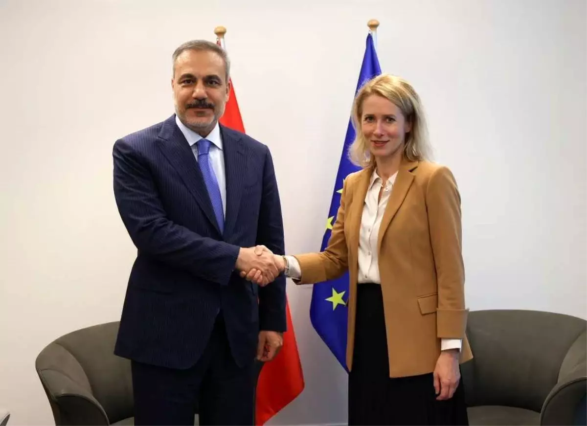 hakan fidan luksemburgda yd5xwxPX.jpg