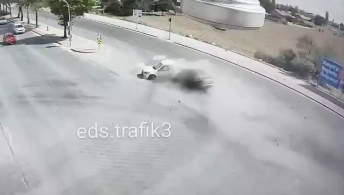 hiz rekoru kiran kazada kimya ogretmeni hayatini kaybetti ZJ48yIuN.jpg