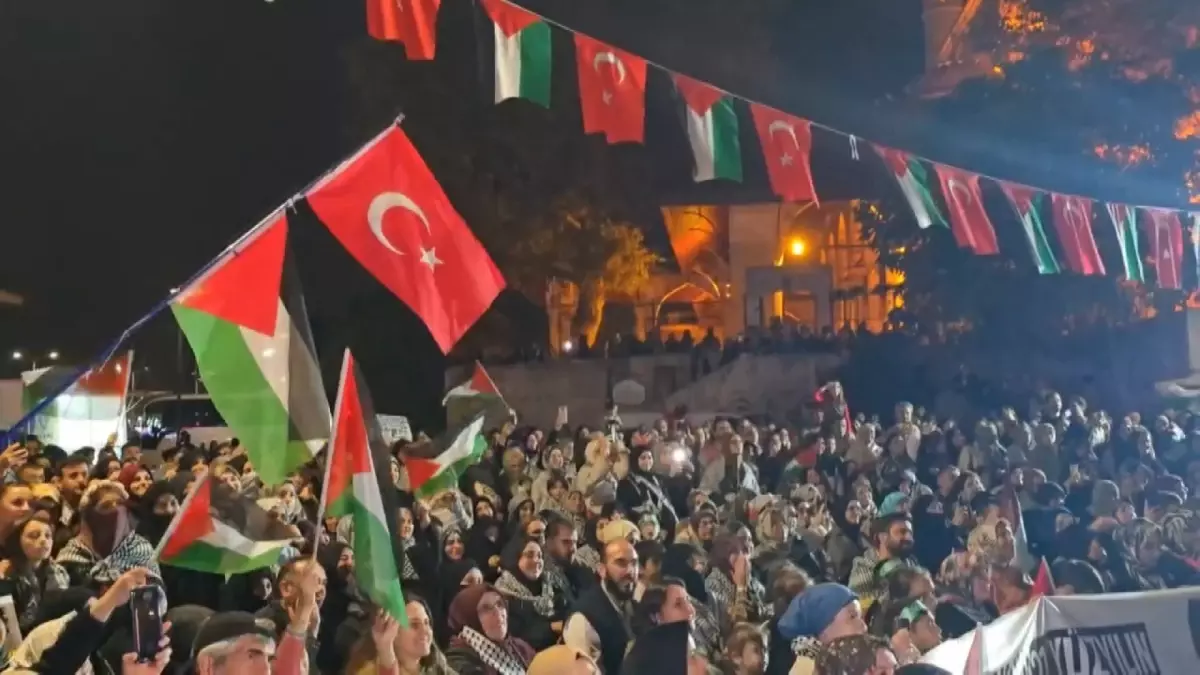 uskudarda kuresel sumud filosuna destek nobeti yzp1A8xR