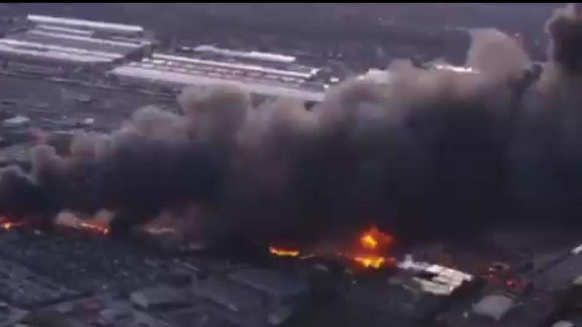 abdde ucak kazasi louisville havaalani yakinlarinda icinde 3 kisi bulunan kargo ucagi dustu 8jhlR3uh.jpg