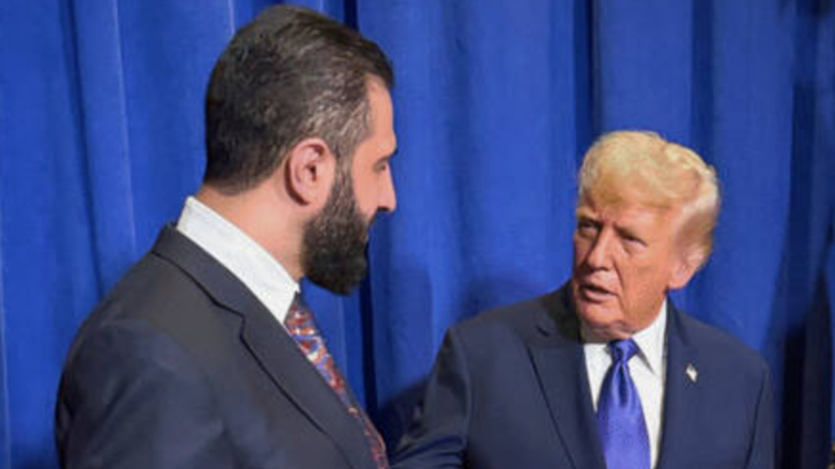 beyaz saray trump pazartesi gunu ahmed sara ile gorusecek dDUDQjTf.jpg