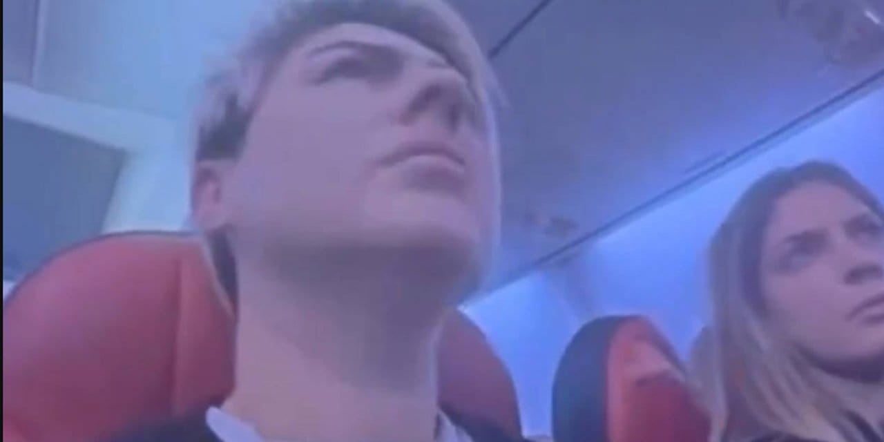 koln istanbul ucaginda korku dolu anlar carpmaya hazirlikli olun mZOW9iak.jpg