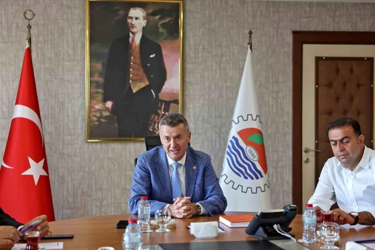 mersinde yeni hal yasasi toplantisi MuZxTJ45.jpg