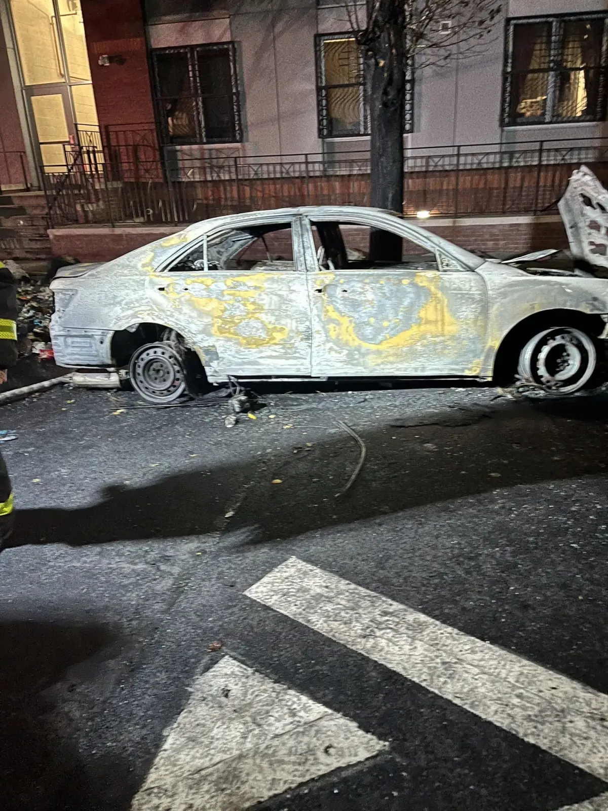 new yorkta arac patlamasi 7 itfaiyeci yaralandi jz9d5n83.jpg