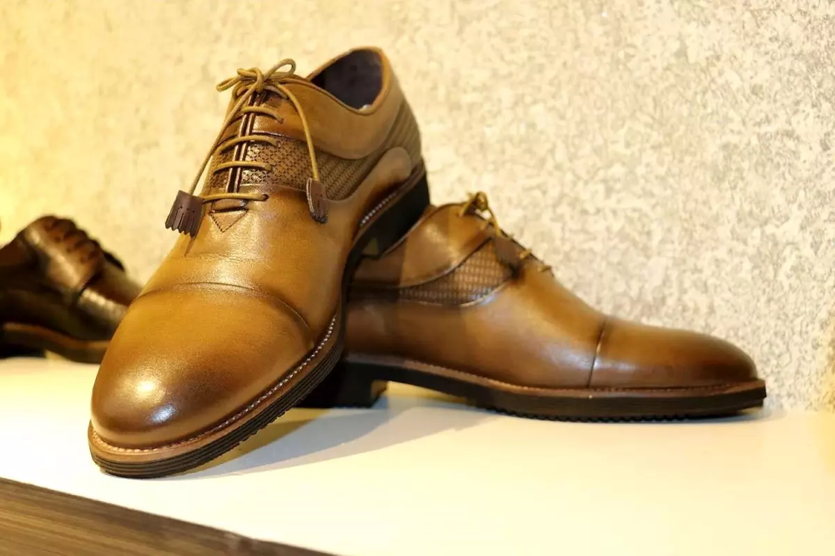 uzak dogudan gelen ayakkabilar alarm veriyor guQVQEEP.jpg