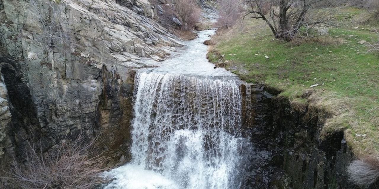 10 Yıl Aradan Sonra: Develi’deki Şelale Yeniden Hayat Buldu