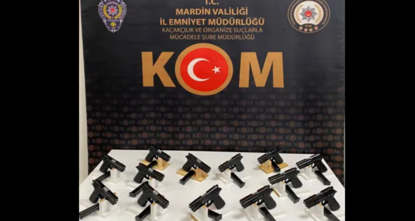 Mardin’de ruhsatsız 13 tabanca yakalandı