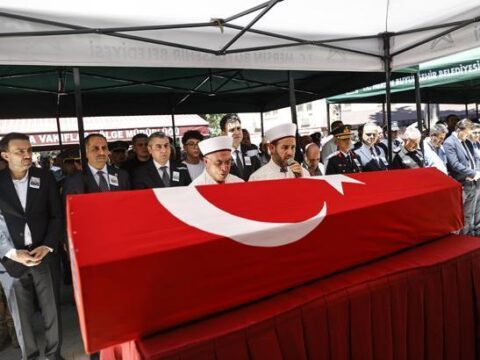 Şehit Piyade Astsubay Kıdemli Başçavuş Şahin’in cenazesi Mersin’de defnedildi