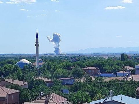 Son dakika… Niğde’de havai fişek fabrikasında patlama! Çok sayıda yaralı var