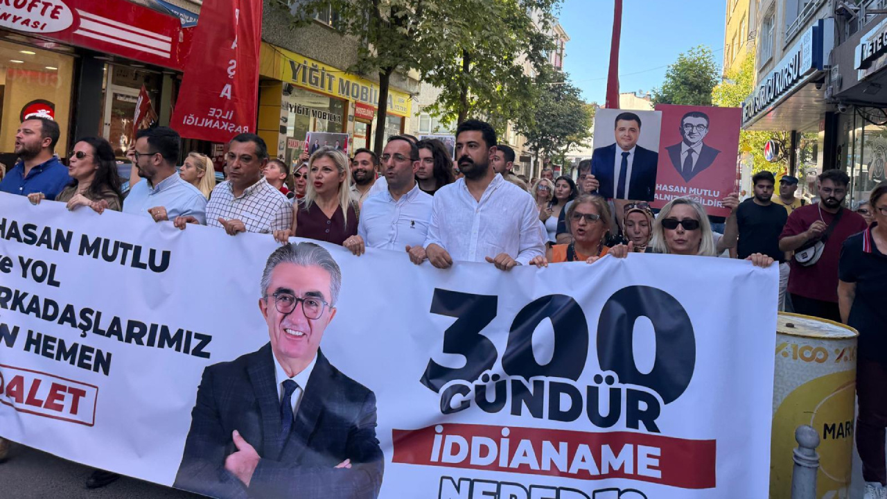 Hasan Mutlu 300 gündür tutuklu: CHP’lilerden ‘Adalet Yürüyüşü’ Hasan mutlu 300 gundur tutuklu chplilerden adalet yuruyusu dBT8RePj